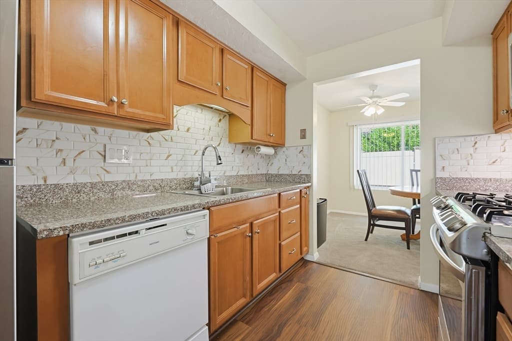 31 Greenbrook Drive # 31, Stoughton MA 02072 photo 7