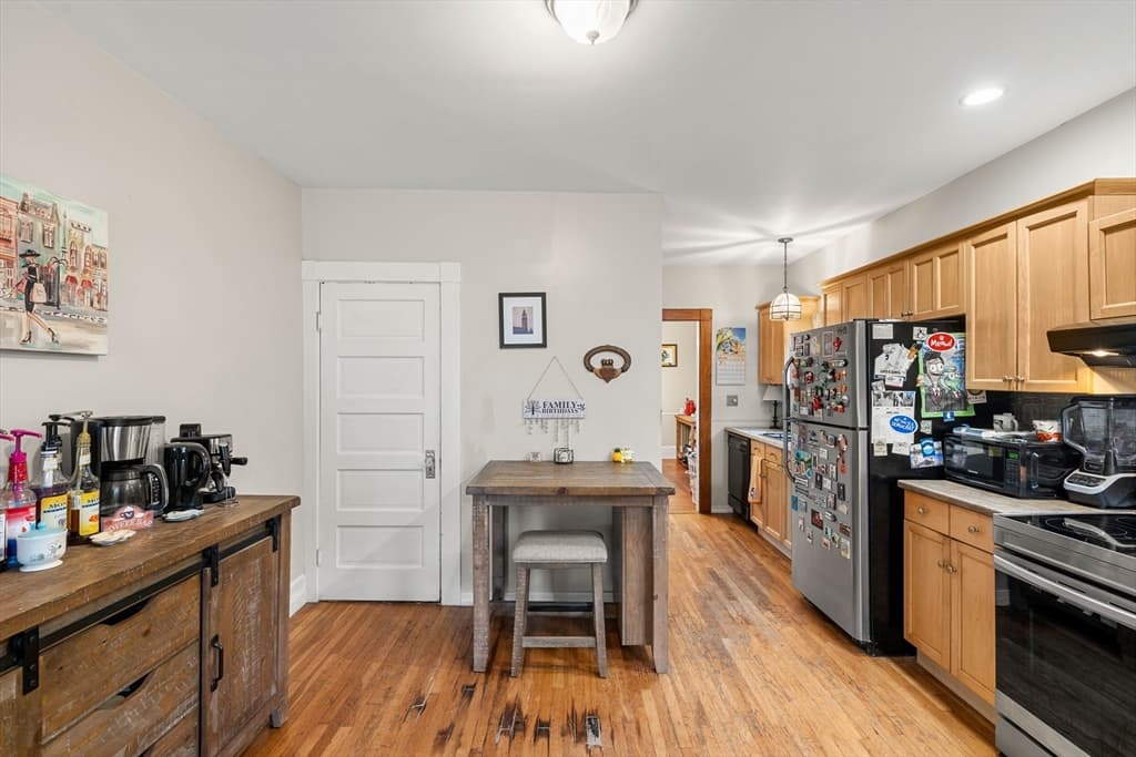 225 North St, Salem MA 01970 photo 11