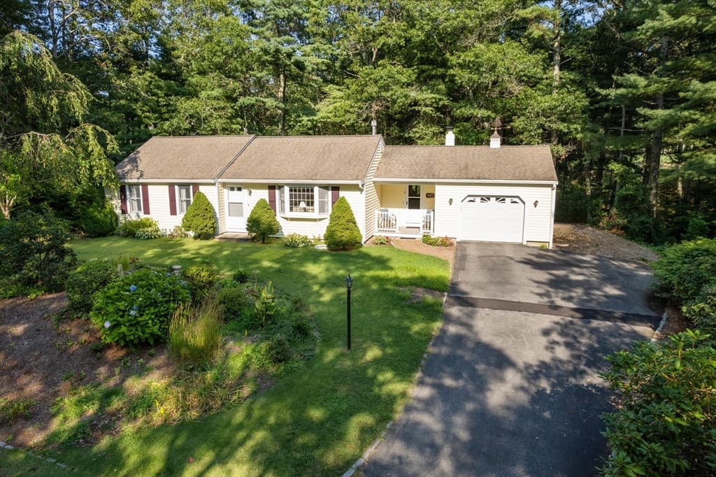 9 Keith Road, Bourne MA 02559