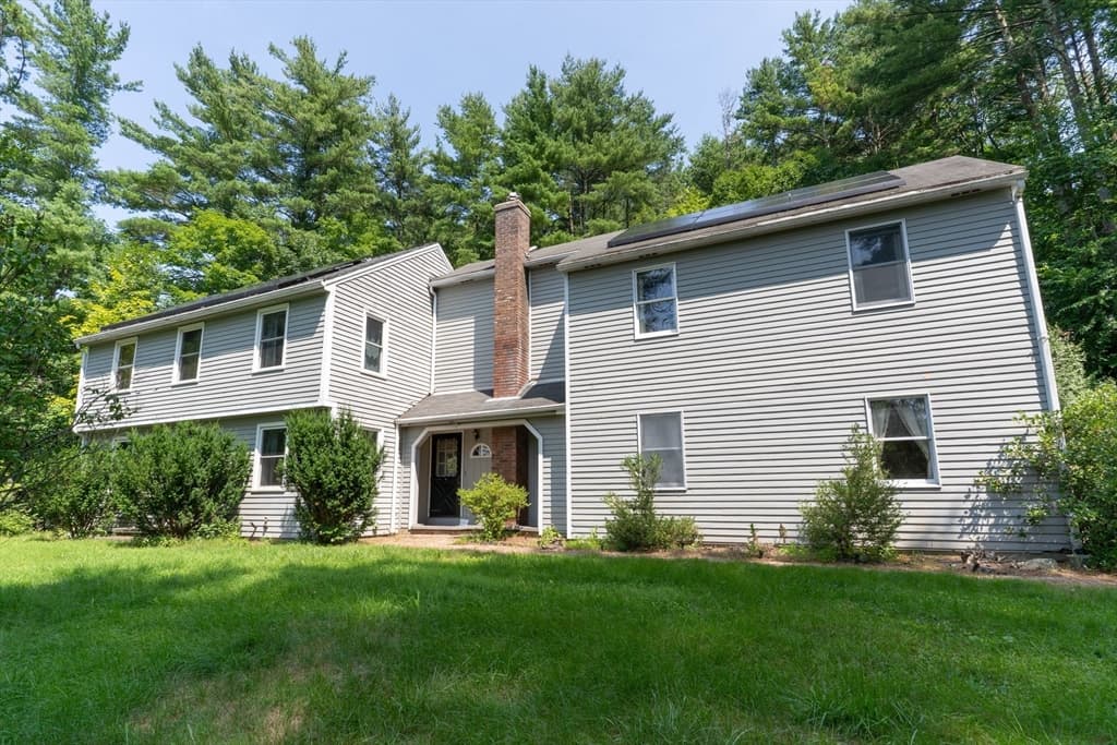 757 South St, Southbridge MA 01550 photo 2