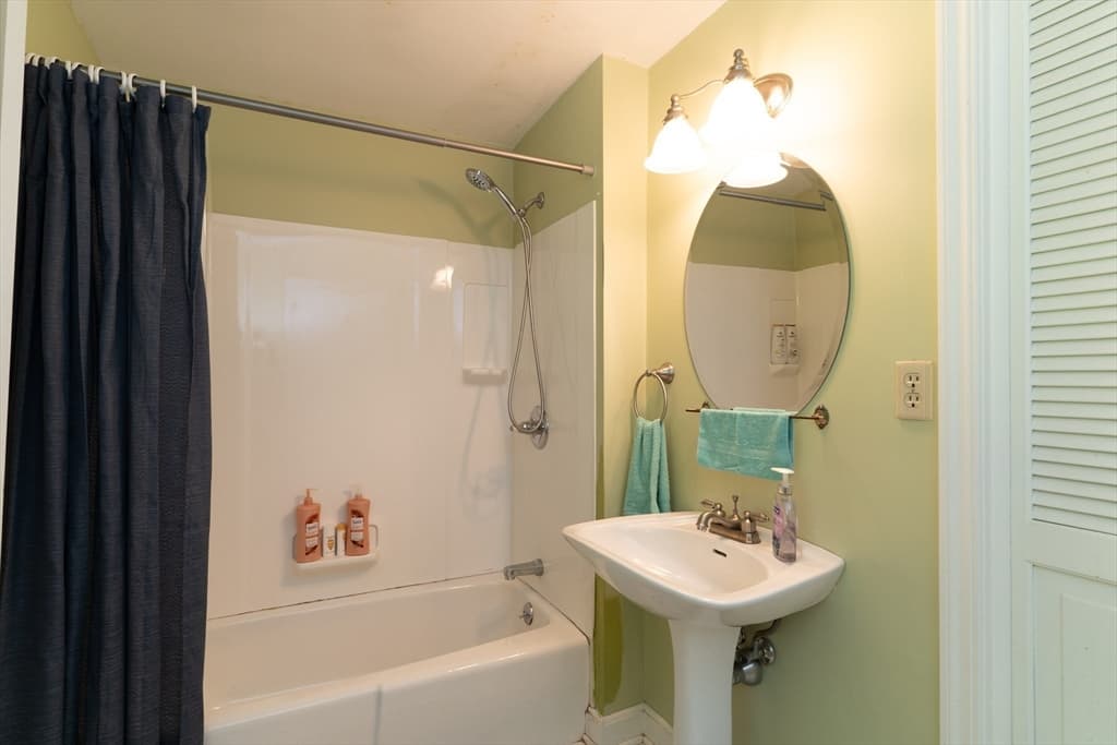 757 South St, Southbridge MA 01550 photo 32