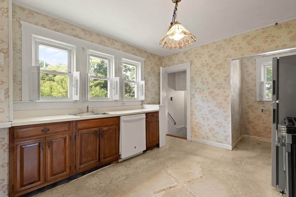135 Brookings St., Medford MA 02155 photo 9