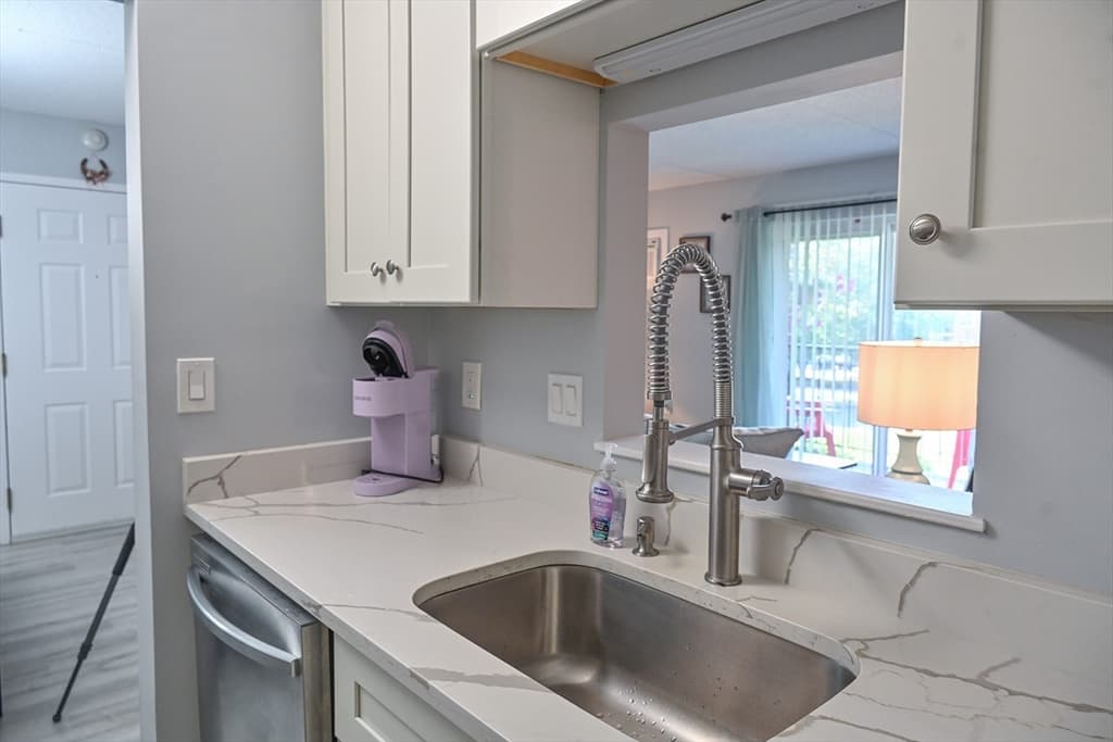 24 Maple Crest Cir # F, Holyoke MA 01040 photo 15