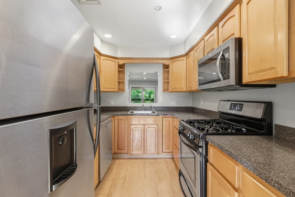 6 Mayberry Drive, Westborough MA 01581 photo 6