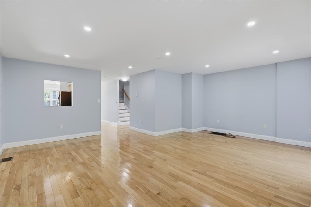 6 Mayberry Drive, Westborough MA 01581 photo 13