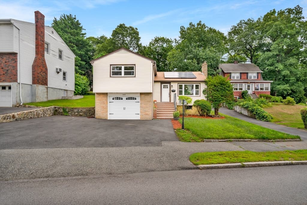 566 Main St, Stoneham MA 02180