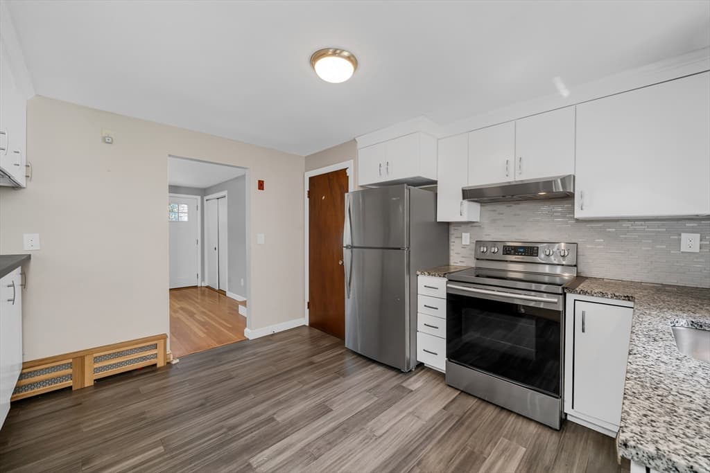 566 Main St, Stoneham MA 02180 photo 8