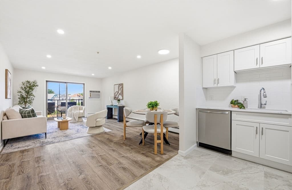 595 Revere Beach Pkwy # 40, Revere MA 02151