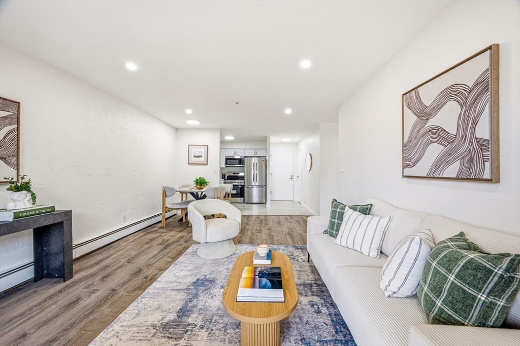 595 Revere Beach Pkwy # 40, Revere MA 02151 photo 19