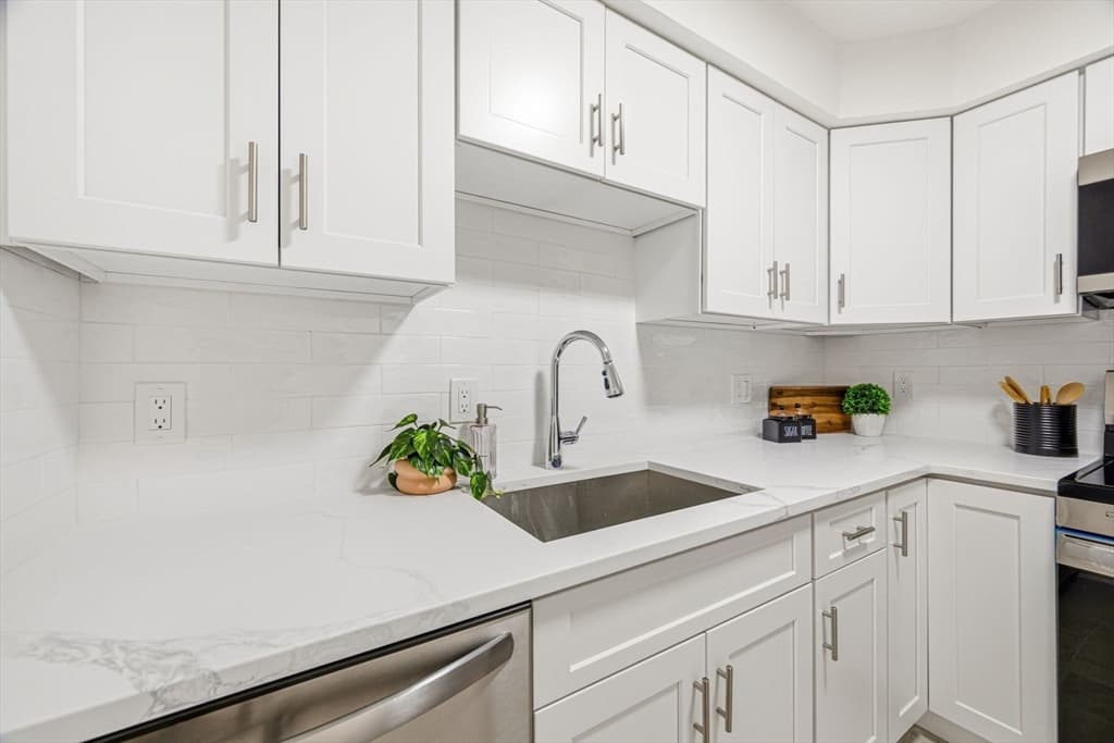 595 Revere Beach Pkwy # 40, Revere MA 02151 photo 8