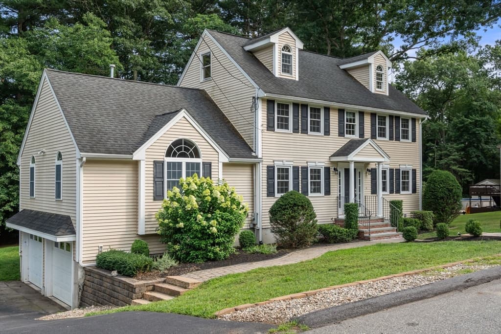 27 Irene Ave, Billerica MA 01821 photo 2
