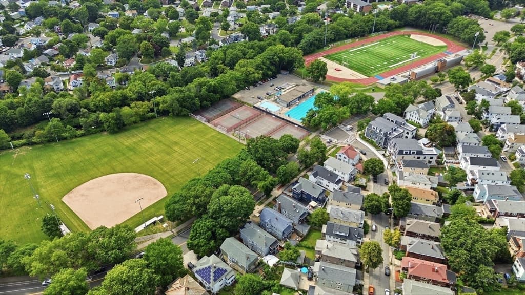 303 Alewife Brook Pkwy, Somerville MA 02144 photo 34