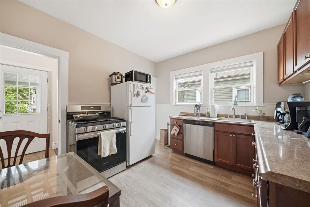 303 Alewife Brook Pkwy, Somerville MA 02144 photo 18