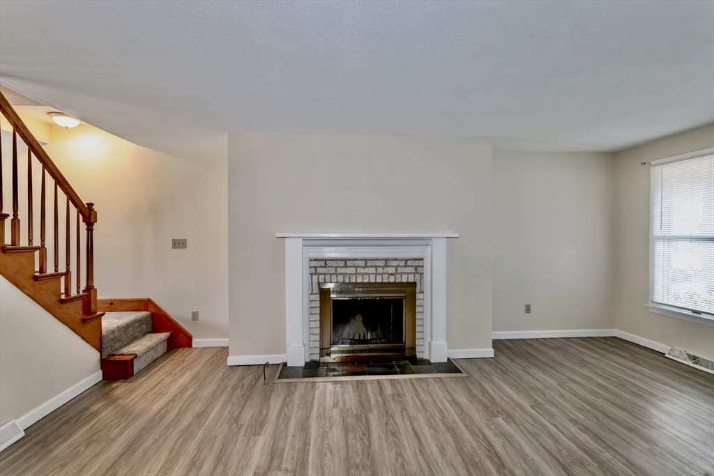 3 Mansion Woods Drive # G, Agawam MA 01001 photo 3