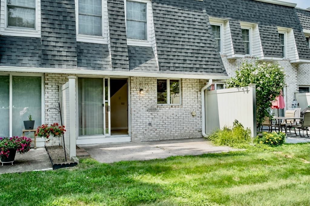 3 Mansion Woods Drive # G, Agawam MA 01001 photo 28