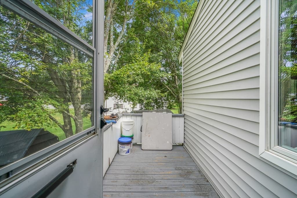 37 Slade St, Swansea MA 02777 photo 27