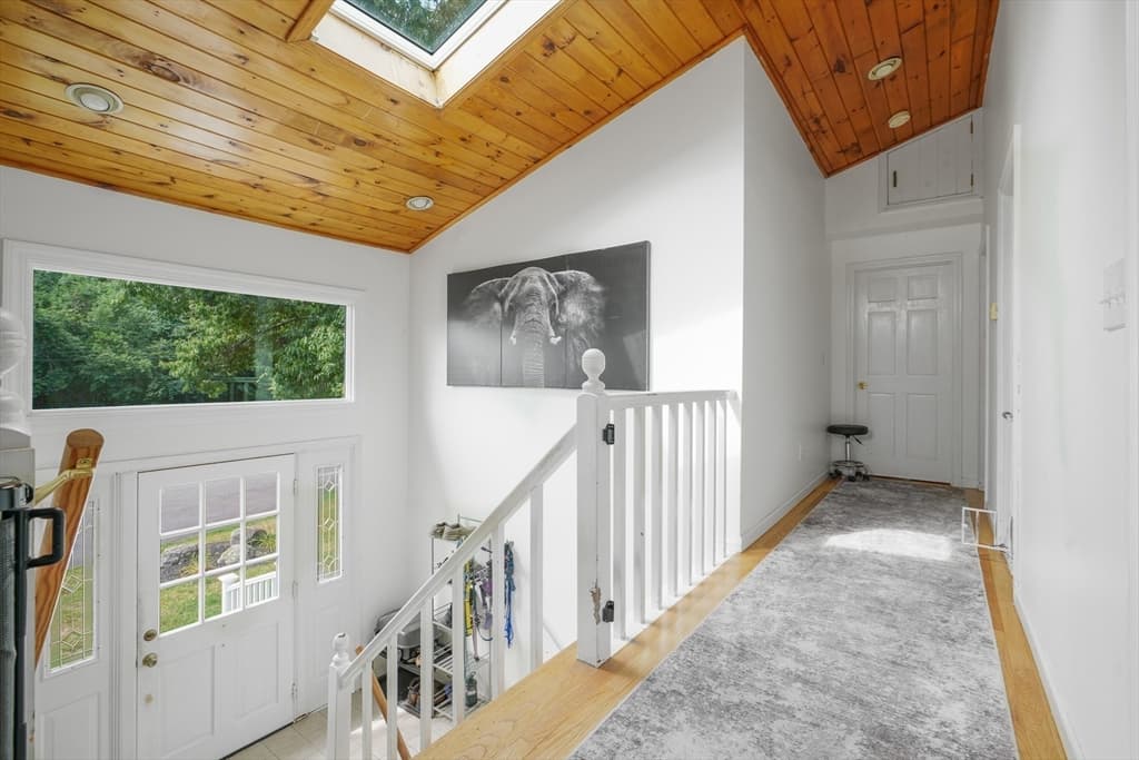 37 Slade St, Swansea MA 02777 photo 15