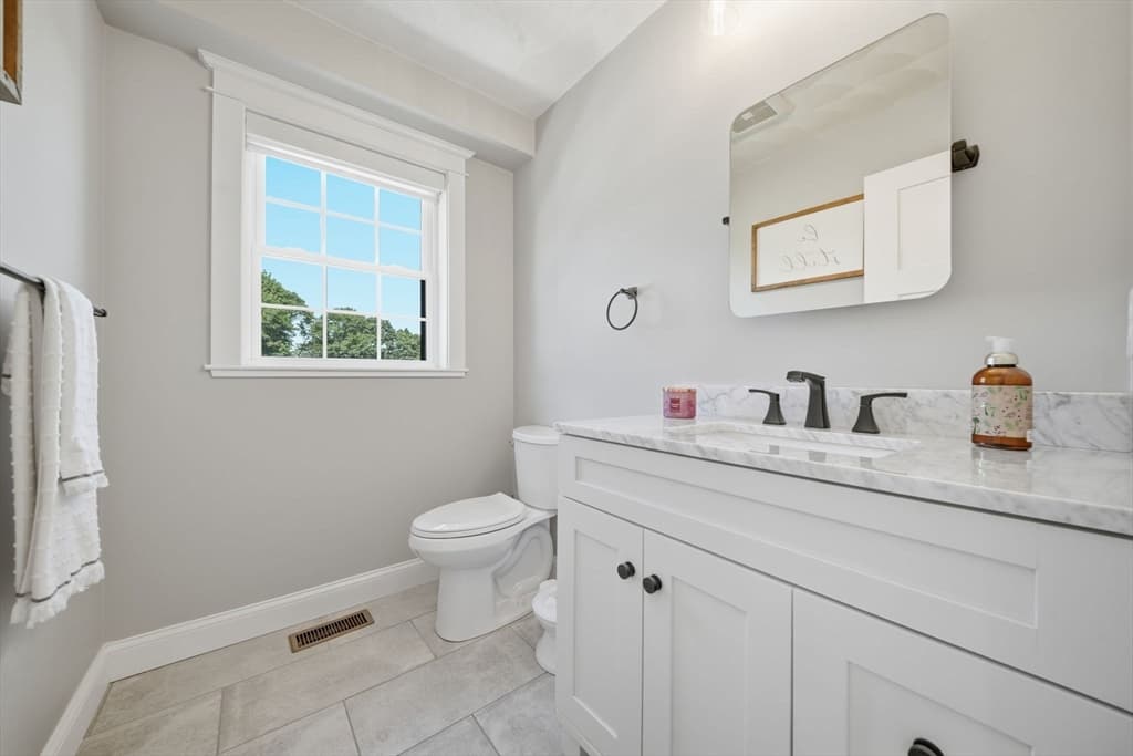 25 Margate Ave, Saugus MA 01906 photo 22