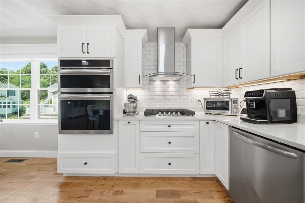 25 Margate Ave, Saugus MA 01906 photo 14