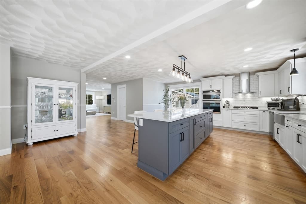 25 Margate Ave, Saugus MA 01906 photo 15