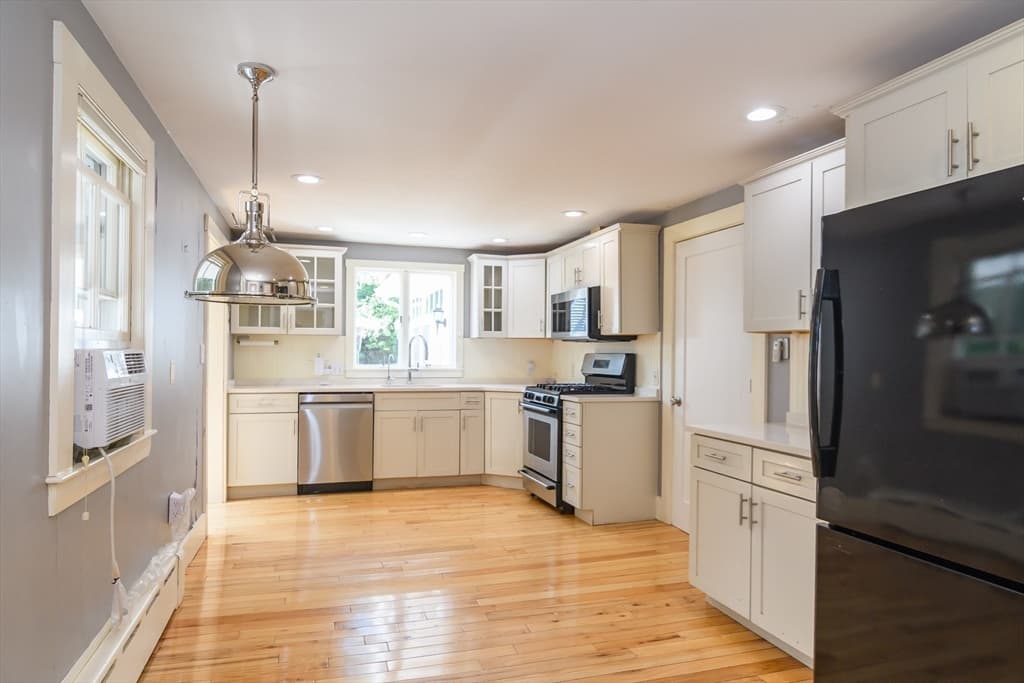 29 Cottage Street, Wellesley MA 02482 photo 14