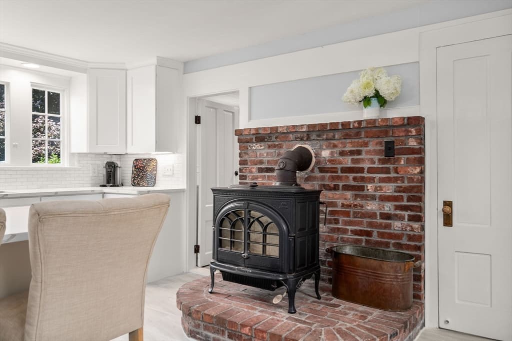 320 Western Avenue, Sherborn MA 01770 photo 5