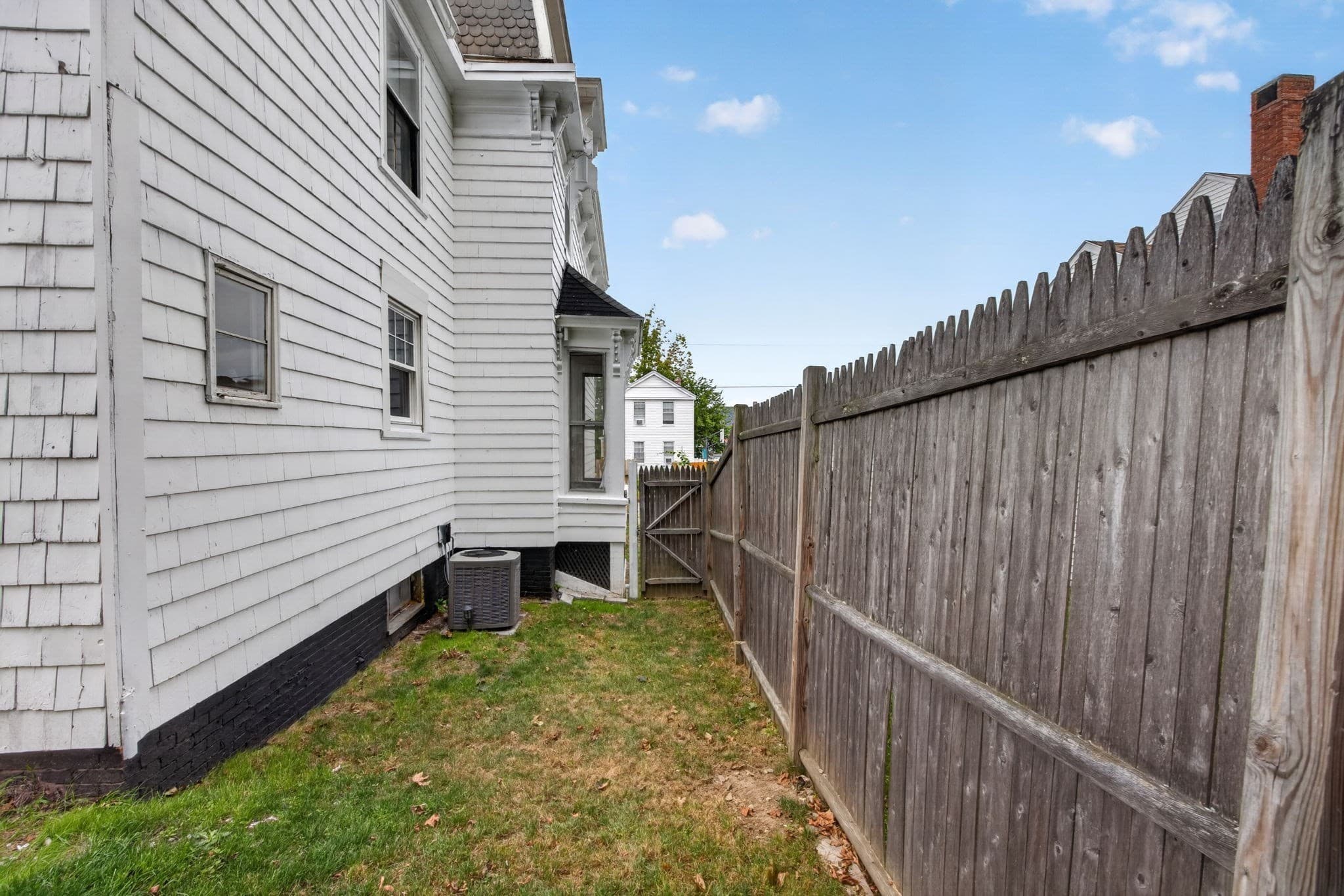 Single Family Residence at 7 S.Green St, Haverhill MA 01835, photo 5 of 40