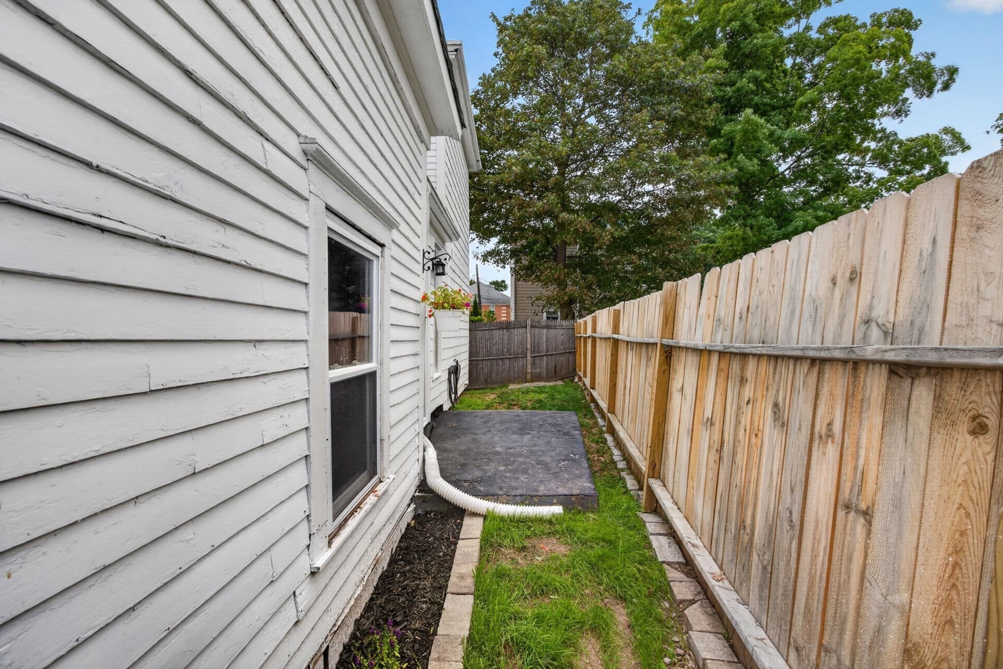 Single Family Residence at 7 S.Green St, Haverhill MA 01835, photo 4 of 40