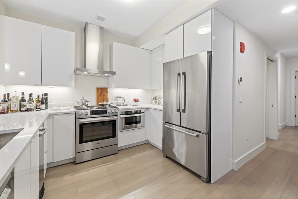 121 Portland Street # 707, Boston MA 02114 photo 13