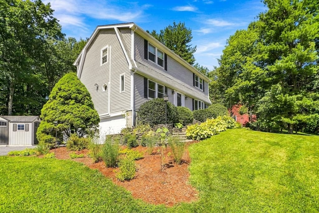 97 Lee St, West Boylston MA 01583 photo 3