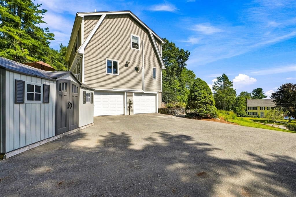97 Lee St, West Boylston MA 01583 photo 4