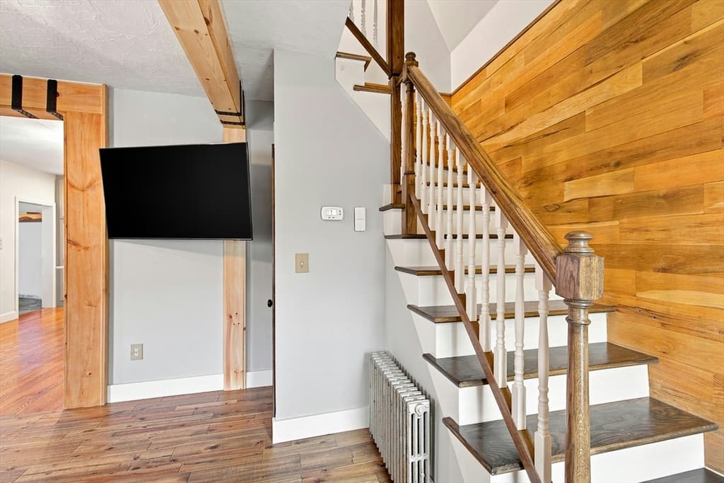 Single Family Residence at 10 Sumner Ave, Middleboro MA 02346, Middleboro, photo 17 of 36