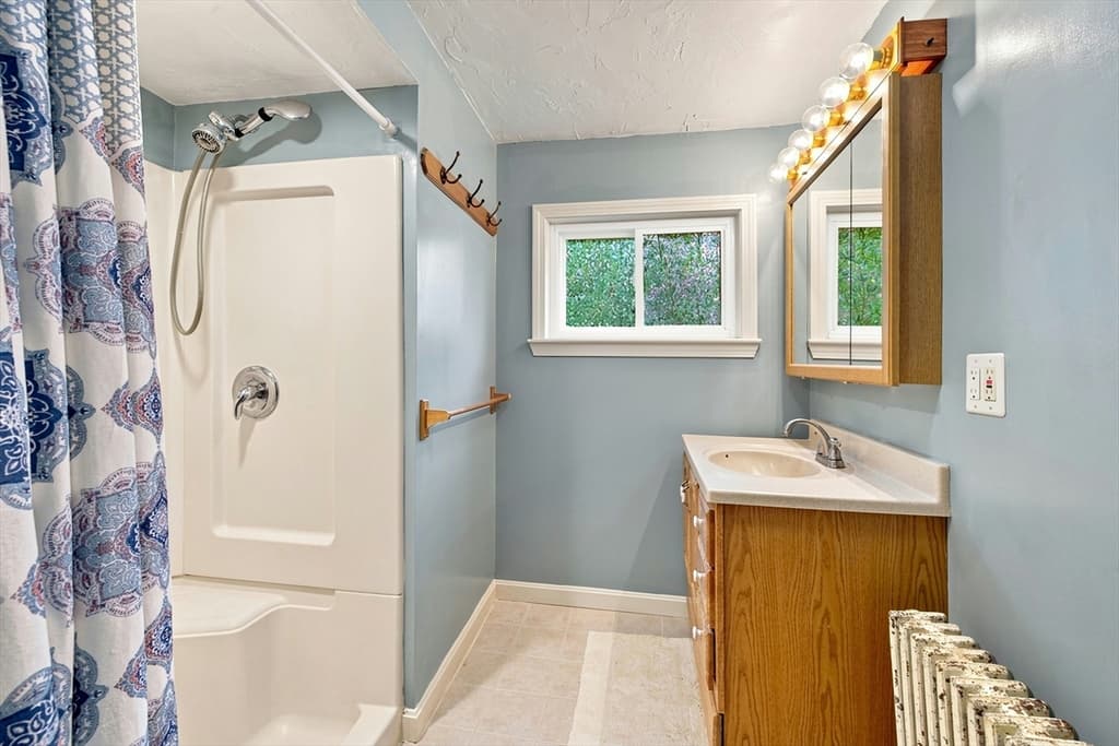 Single Family Residence at 10 Sumner Ave, Middleboro MA 02346, Middleboro, photo 24 of 36