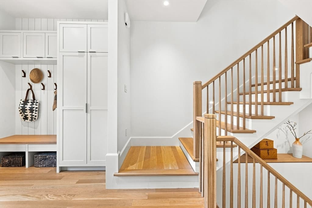 13 Hubbard Avenue, Cambridge MA 02140 photo 3