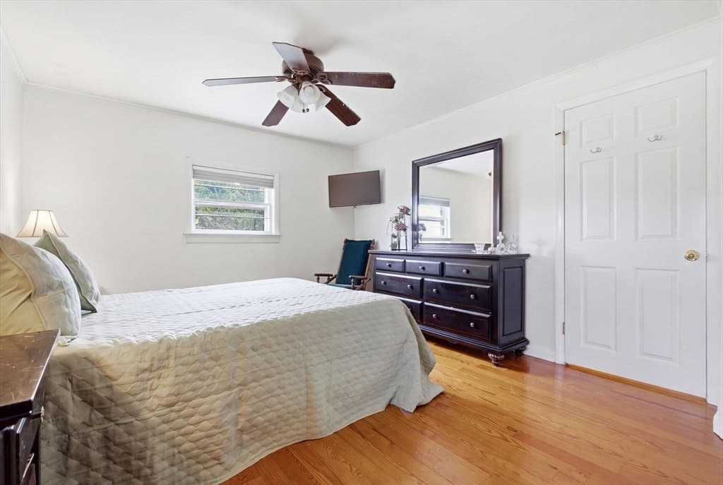 6 Locke Road, Billerica MA 01821 photo 20