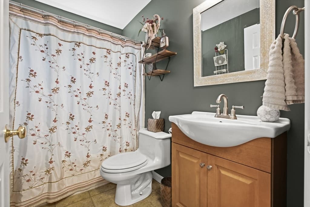 6 Locke Road, Billerica MA 01821 photo 15