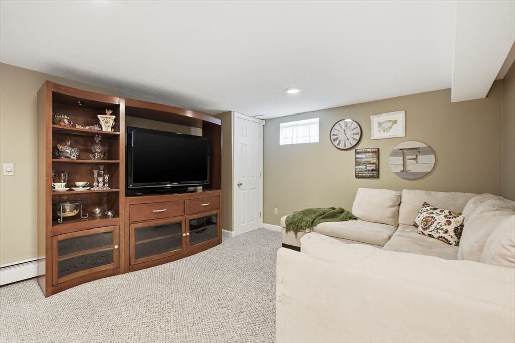 6 Locke Road, Billerica MA 01821 photo 25