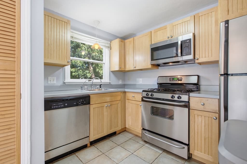 20 Westford St # A, Quincy MA 02169 photo 14