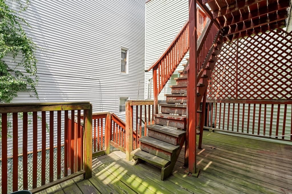 192 Lexington St, Boston MA 02128 photo 36