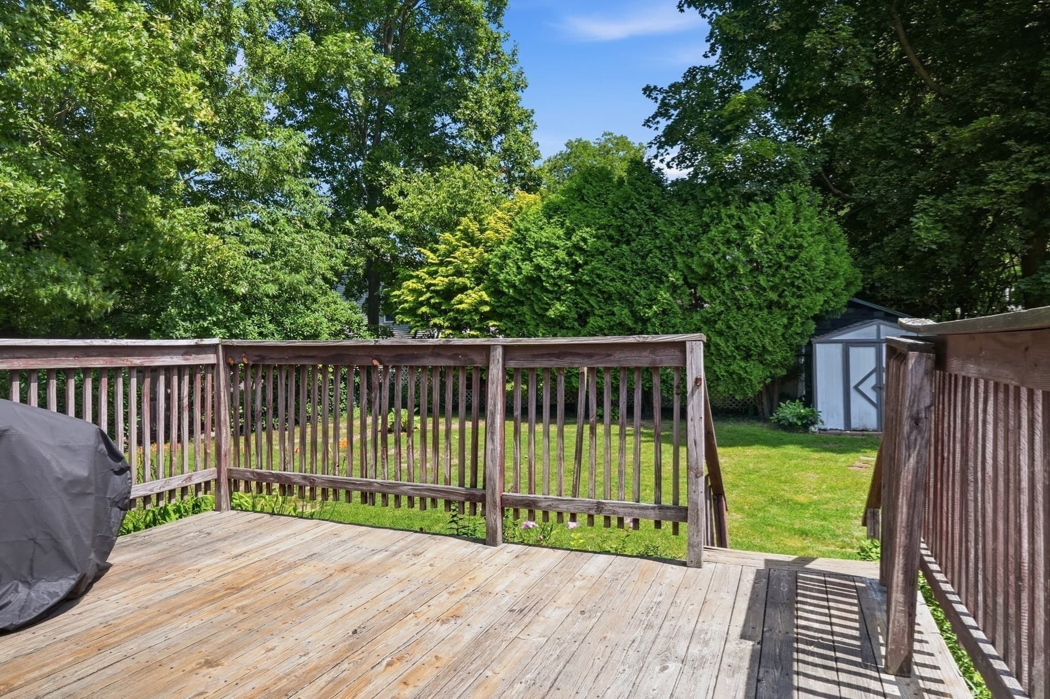 Single Family Residence at 10 Scandinavia Ave, Worcester MA 01603, photo 26 of 37