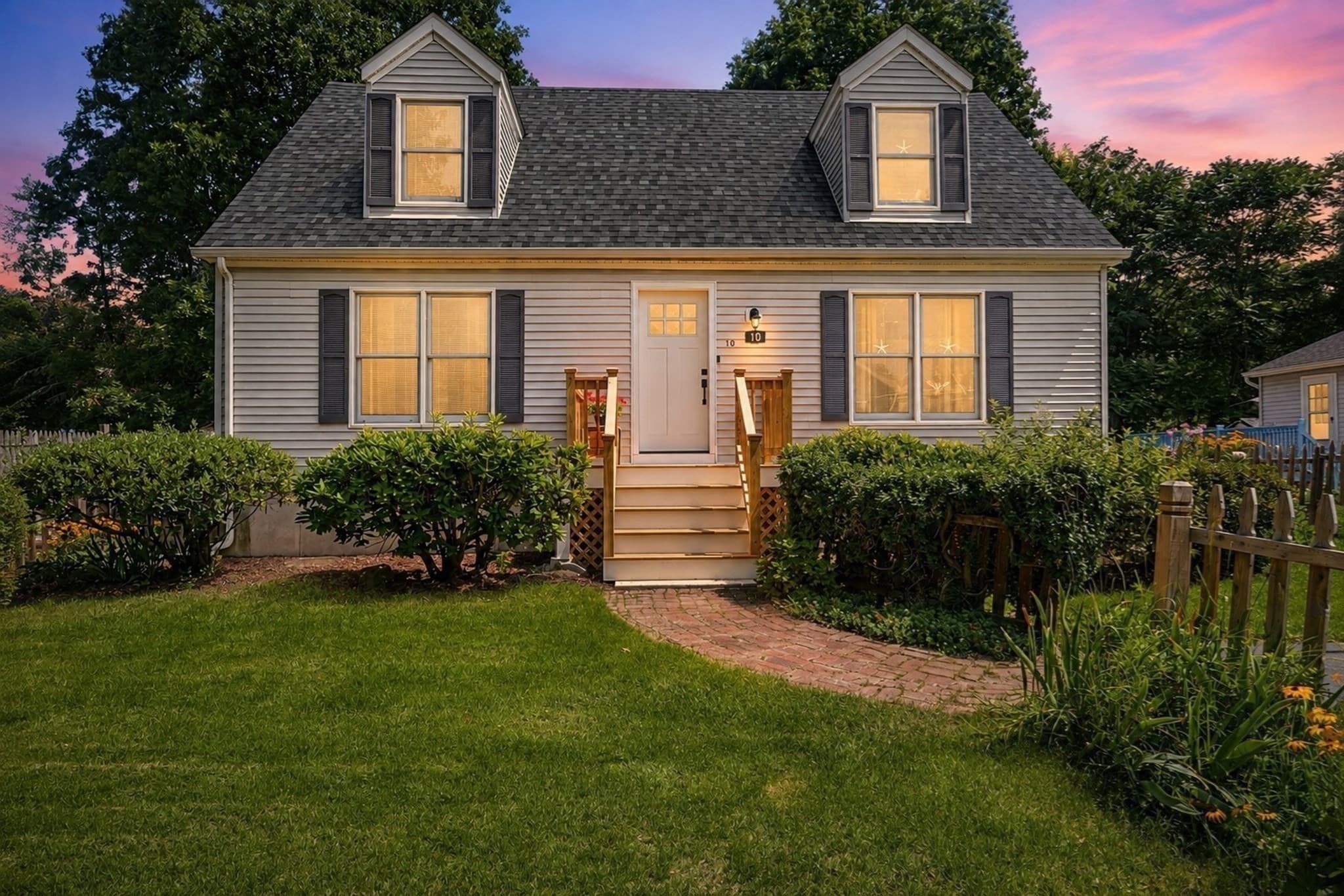 Single Family Residence at 10 Scandinavia Ave, Worcester MA 01603, photo 36 of 37