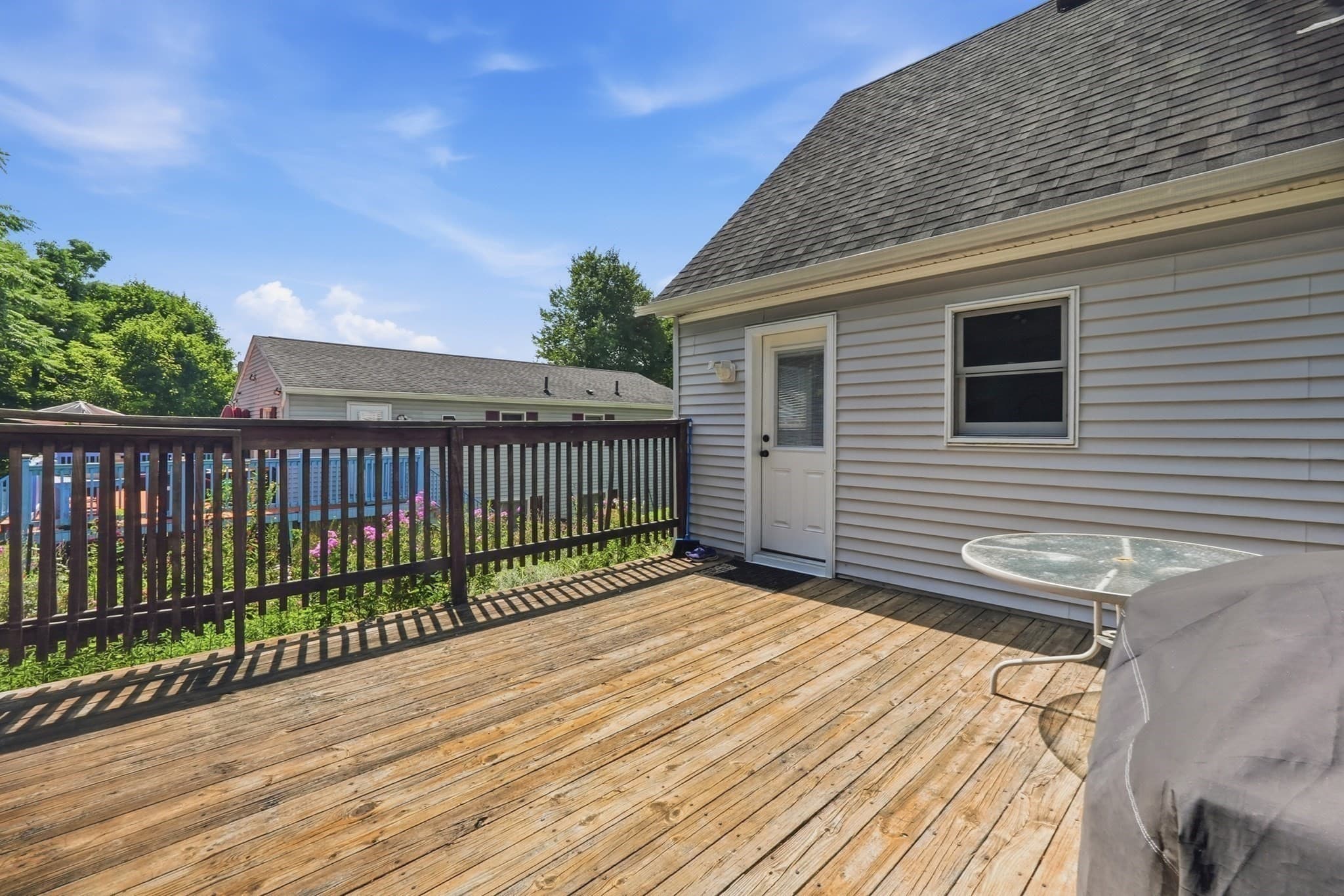 Single Family Residence at 10 Scandinavia Ave, Worcester MA 01603, photo 24 of 37
