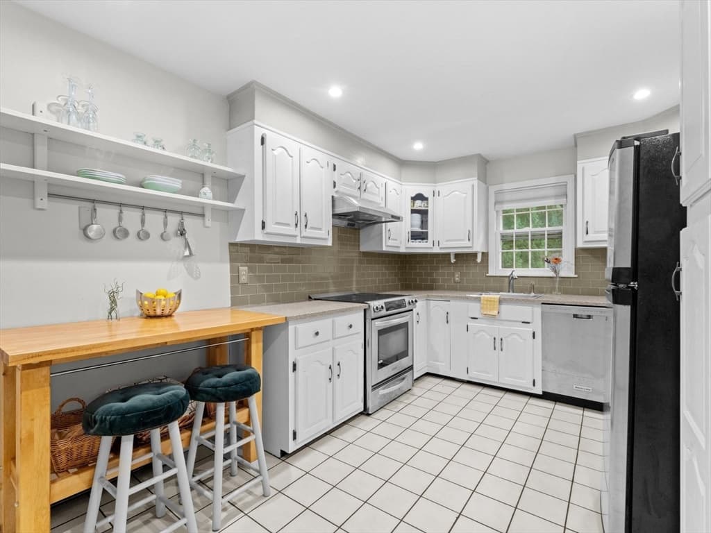 1 Longmeadow Road, Westborough MA 01581 photo 13