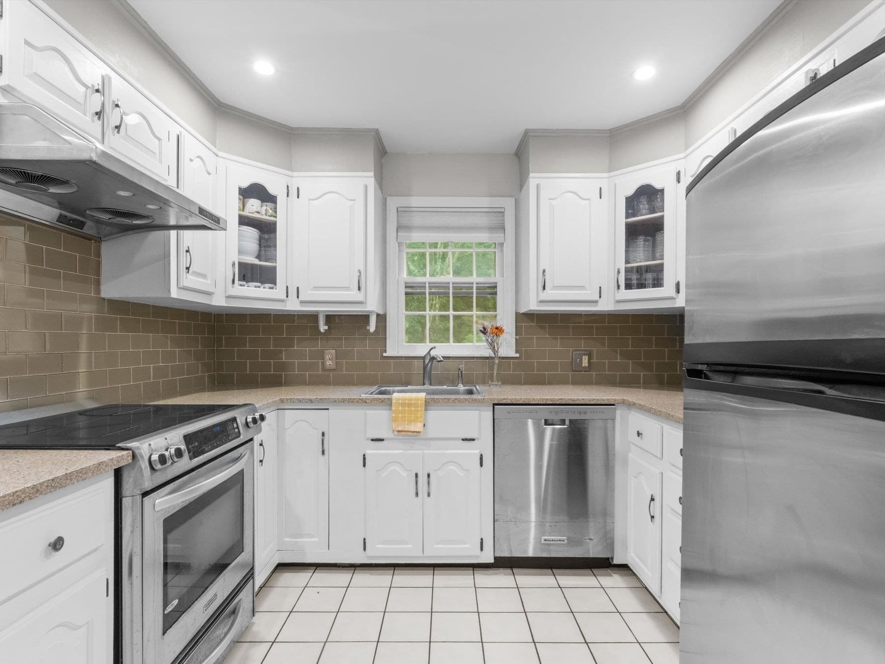 Single Family Residence at 1 Longmeadow Road, Westborough MA 01581, photo 14 of 42