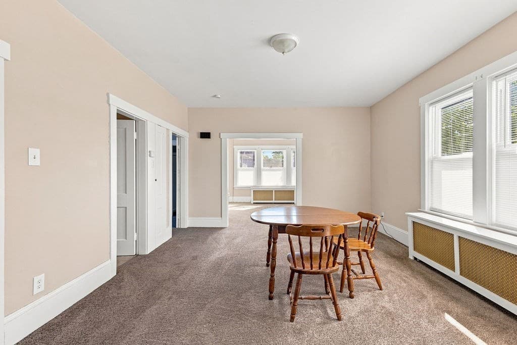 359-361 Brock Ave, New Bedford MA 02744 photo 6