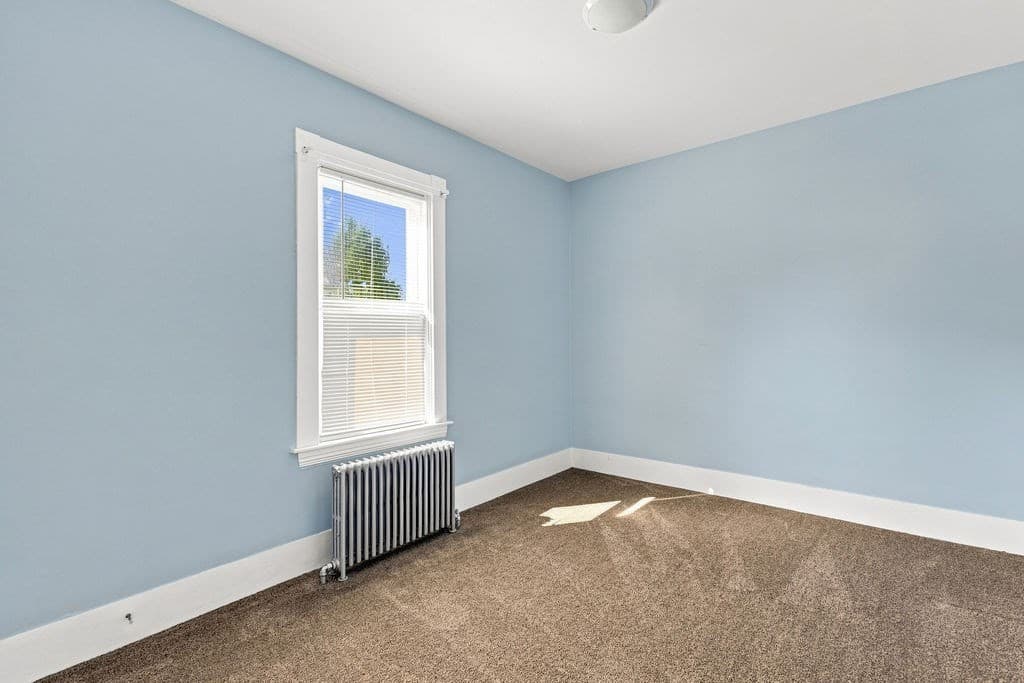 359-361 Brock Ave, New Bedford MA 02744 photo 13