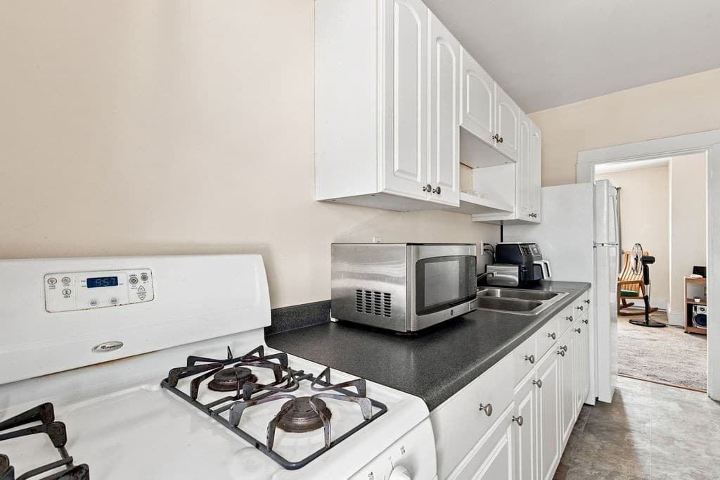 359-361 Brock Ave, New Bedford MA 02744 photo 22