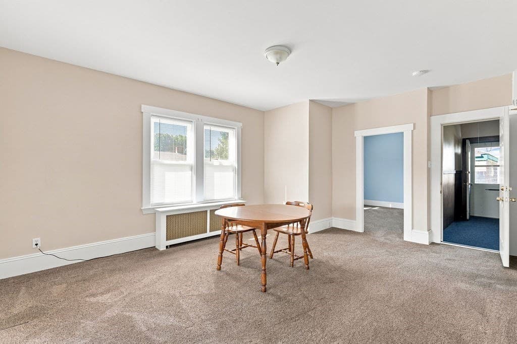 359-361 Brock Ave, New Bedford MA 02744 photo 5