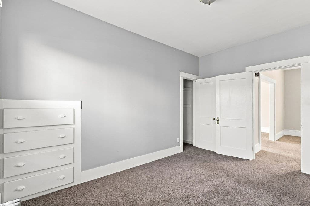 359-361 Brock Ave, New Bedford MA 02744 photo 10