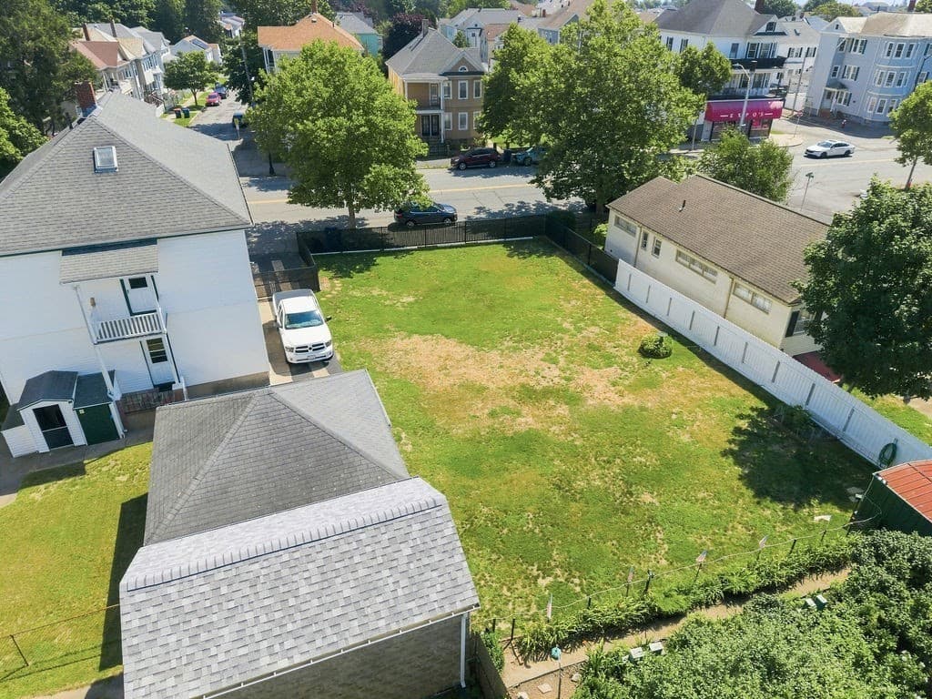 359-361 Brock Ave, New Bedford MA 02744 photo 39